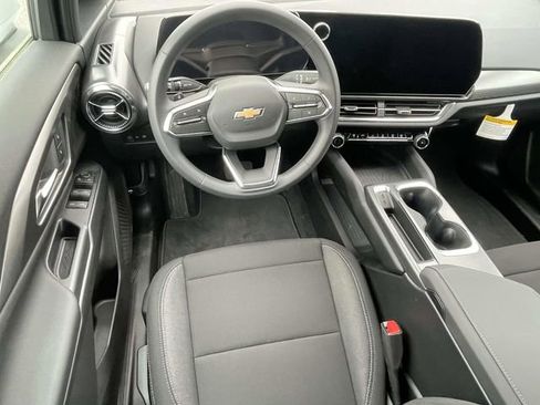 New 2026 Chevrolet Equinox EV LT FWD image 10