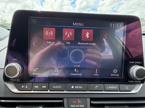 Used 2024 Nissan Altima 2.5 SV FWD image 42