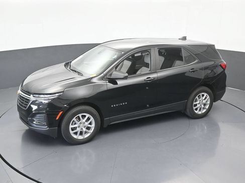 Used 2023 Chevrolet Equinox LS FWD image 43