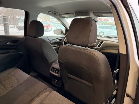 Used 2022 Chevrolet Equinox LT image 14