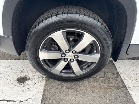 Used 2018 Chevrolet Traverse LT AWD/4WD image 11