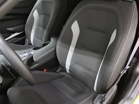 Used 2017 Chevrolet Camaro SS RWD image 14