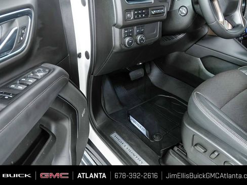 Certified 2023 Chevrolet Tahoe High Country w/ Premium Package 2 AWD/4WD image 8