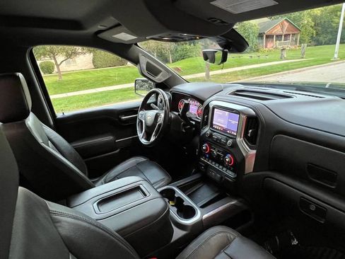 Used 2019 Chevrolet Silverado 1500 LTZ image 23
