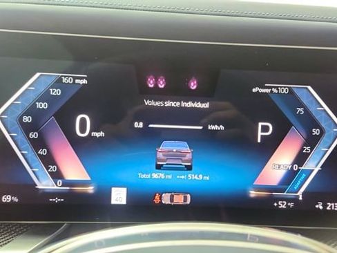 Used 2023 BMW i7 xDrive60 image 43