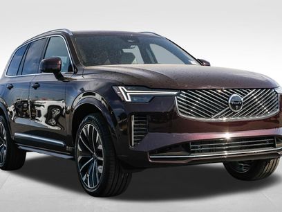 New 2026 Volvo XC90 B5 Plus w/ Protection Package Premier