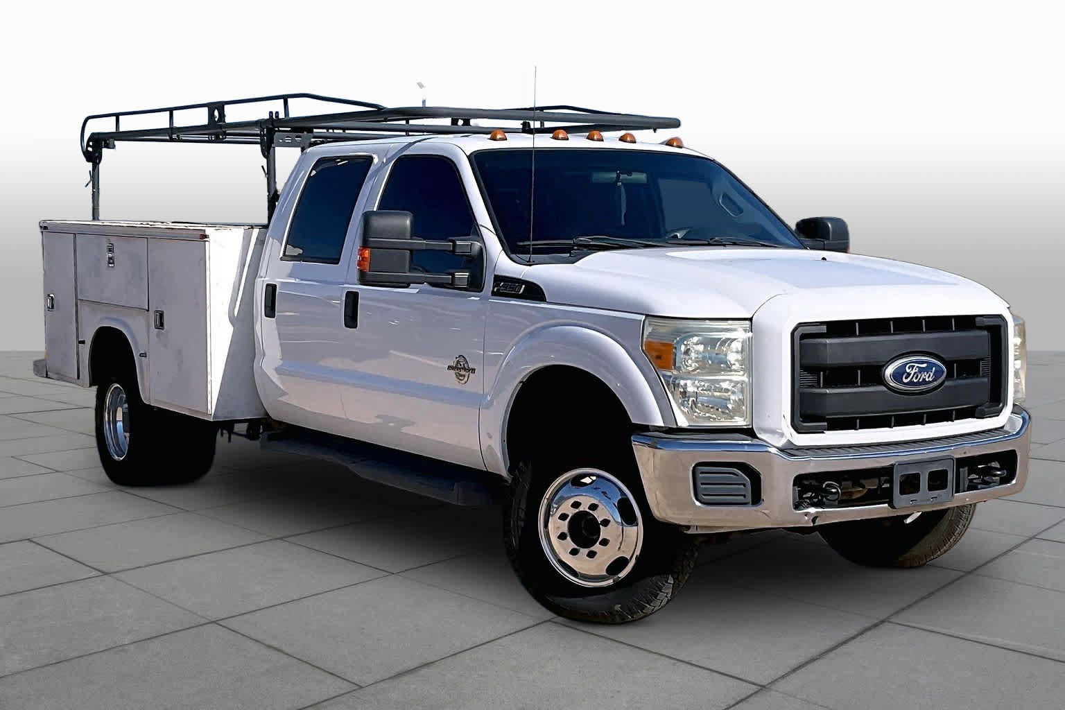 Used 2011 Ford F350 XL w/ PWR Equipment Group AWD/4WD image 3