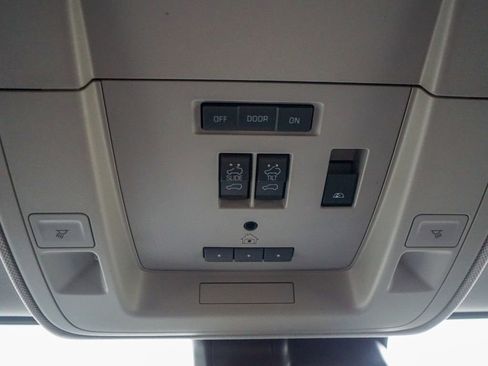 Used 2018 GMC Sierra 3500 Denali w/ Duramax Plus Package image 29