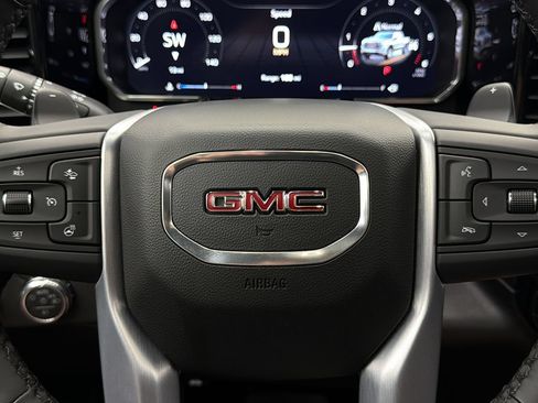 Used 2026 GMC Sierra 1500 SLT w/ SLT Premium Plus Package AWD/4WD image 28