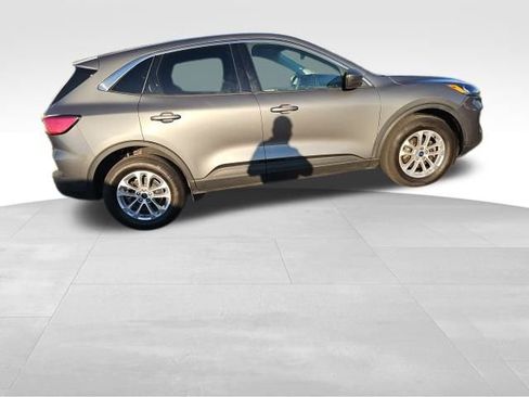 Used 2022 Ford Escape SE image 22