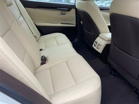 Used 2018 Lexus ES 350 image 29