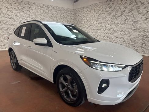 Used 2023 Ford Escape ST-Line Select w/ Tech Pack #1 AWD/4WD image 1