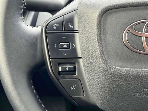 Certified 2023 Toyota Prius LE image 22