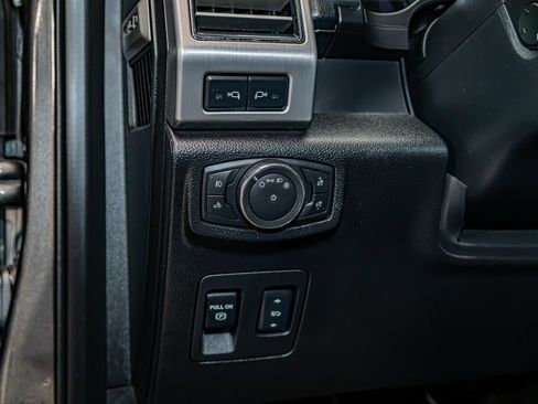 Used 2018 Ford F150 Platinum w/ Equipment Group 701A Luxury AWD/4WD image 16