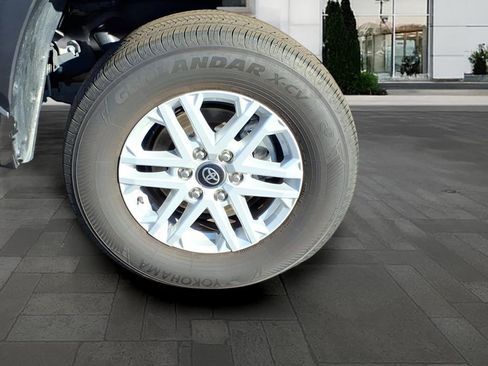 Used 2025 Toyota Tundra SR5 w/ SR5 Convenience Package image 13