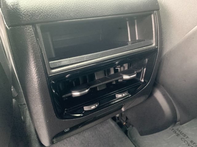 Used 2023 Jeep Grand Cherokee Altitude AWD/4WD image 18