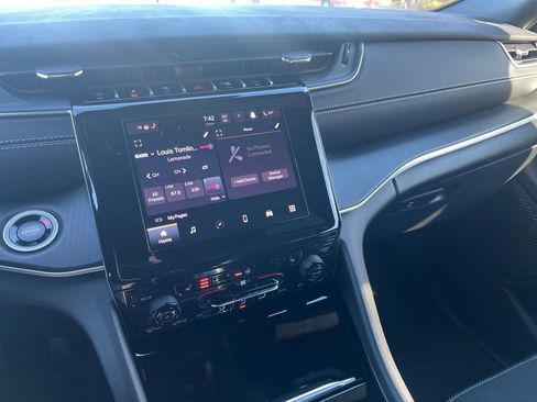 New 2025 Jeep Grand Cherokee Laredo image 20