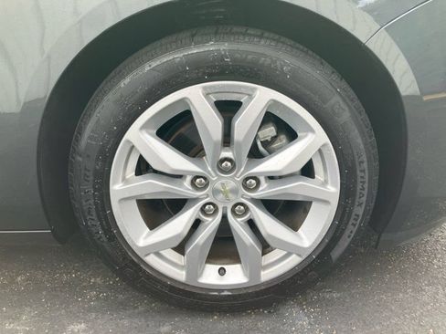 Used 2019 Chevrolet Impala LT FWD image 33