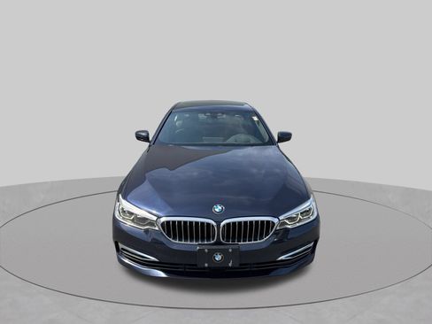 Used 2018 BMW 530e xDrive AWD/4WD image 2