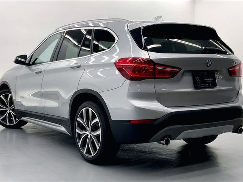 Used 2017 BMW X1 sDrive28i FWD image 2