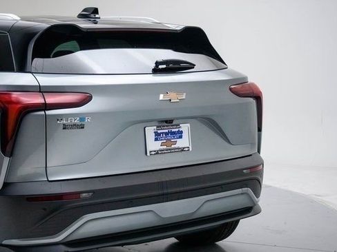 New 2026 Chevrolet Blazer EV LT image 5