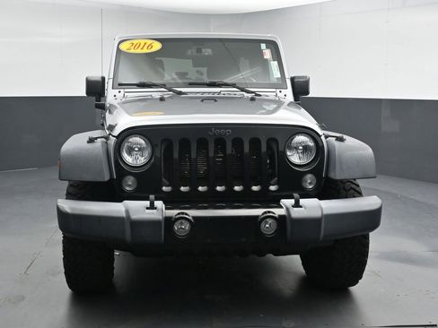 Used 2016 Jeep Wrangler Unlimited Sport AWD/4WD image 3