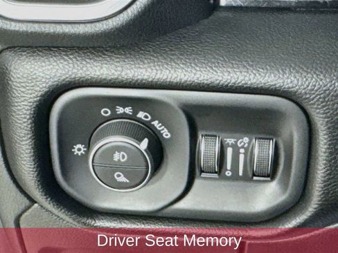 Used 2025 RAM 1500 Laramie w/ Night Edition AWD/4WD image 14