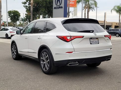 Certified 2024 Acura MDX w/ Technology Package FWD image 8