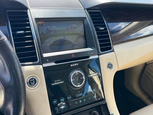 Used 2016 Ford Taurus Limited w/ Equipment Group 301A image 23