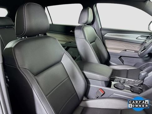 Used 2023 Volkswagen Atlas Cross Sport SE image 27