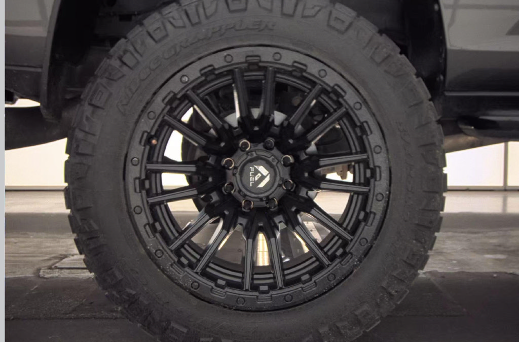 Used 2023 RAM 2500 Laramie w/ Night Edition AWD/4WD image 6