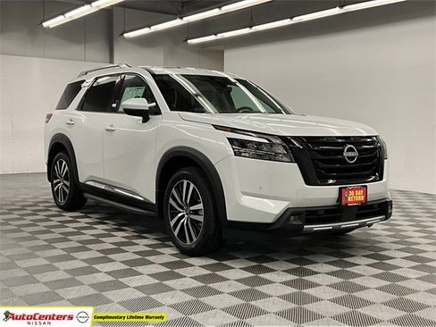 New 2025 Nissan Pathfinder Platinum w/ Lighting Package (N93) image 1