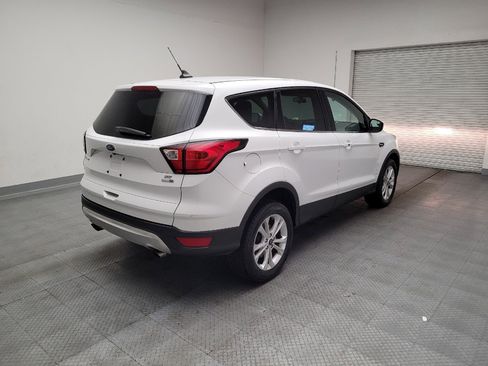 Used 2019 Ford Escape SE AWD/4WD image 9