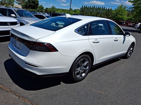 Used 2023 Honda Accord EX image 6