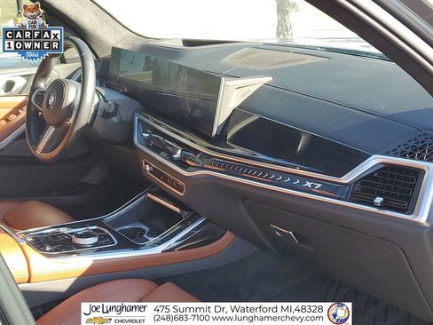 Used 2024 BMW X7 xDrive40i w/ Executive Package image 31