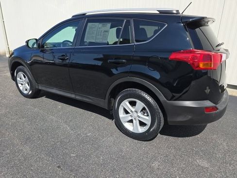 Used 2014 Toyota RAV4 XLE AWD/4WD image 5