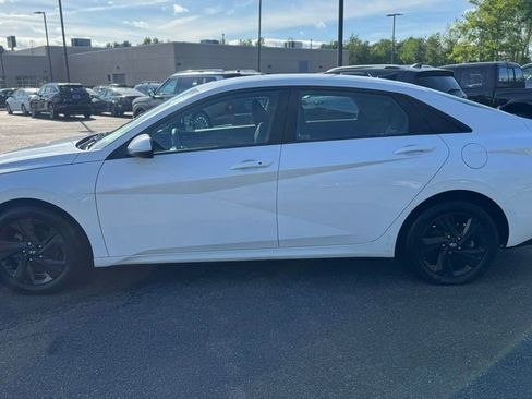 Used 2021 Hyundai Elantra SEL FWD image 5