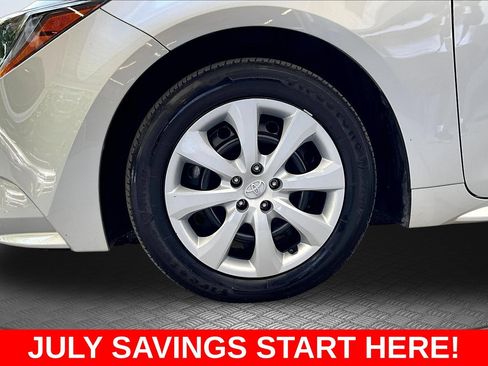 Used 2024 Toyota Corolla LE FWD image 39