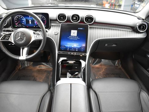 Used 2023 Mercedes-Benz C 300 Sedan image 12