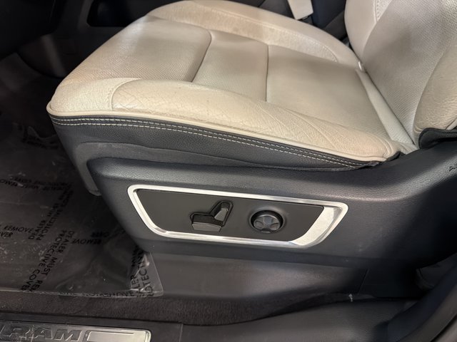 Used 2022 RAM 1500 Limited AWD/4WD image 16