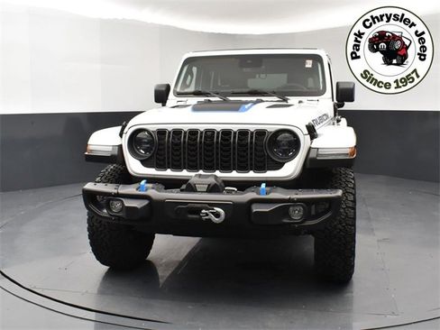 Used 2024 Jeep Wrangler Unlimited Rubicon 4xe image 2