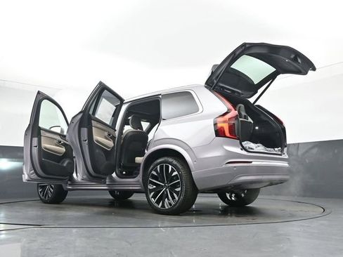 New 2026 Volvo XC90 B6 Plus w/ Protection Package Premier image 57