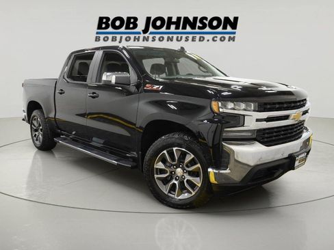 Used 2019 Chevrolet Silverado 1500 LT w/ All-Star Edition AWD/4WD image 2