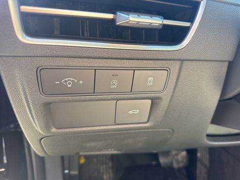 Used 2026 Hyundai Sonata SE FWD image 14