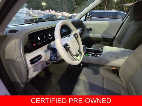 Used 2026 Hyundai Palisade SE FWD image 16