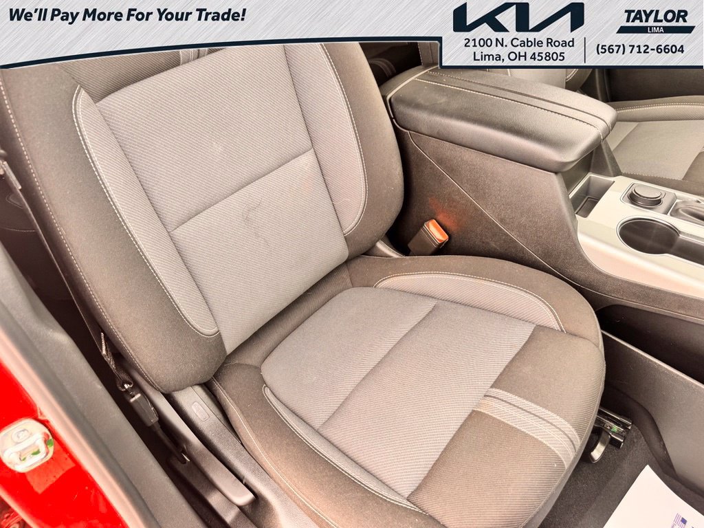 Used 2025 Chevrolet Blazer LT FWD image 12