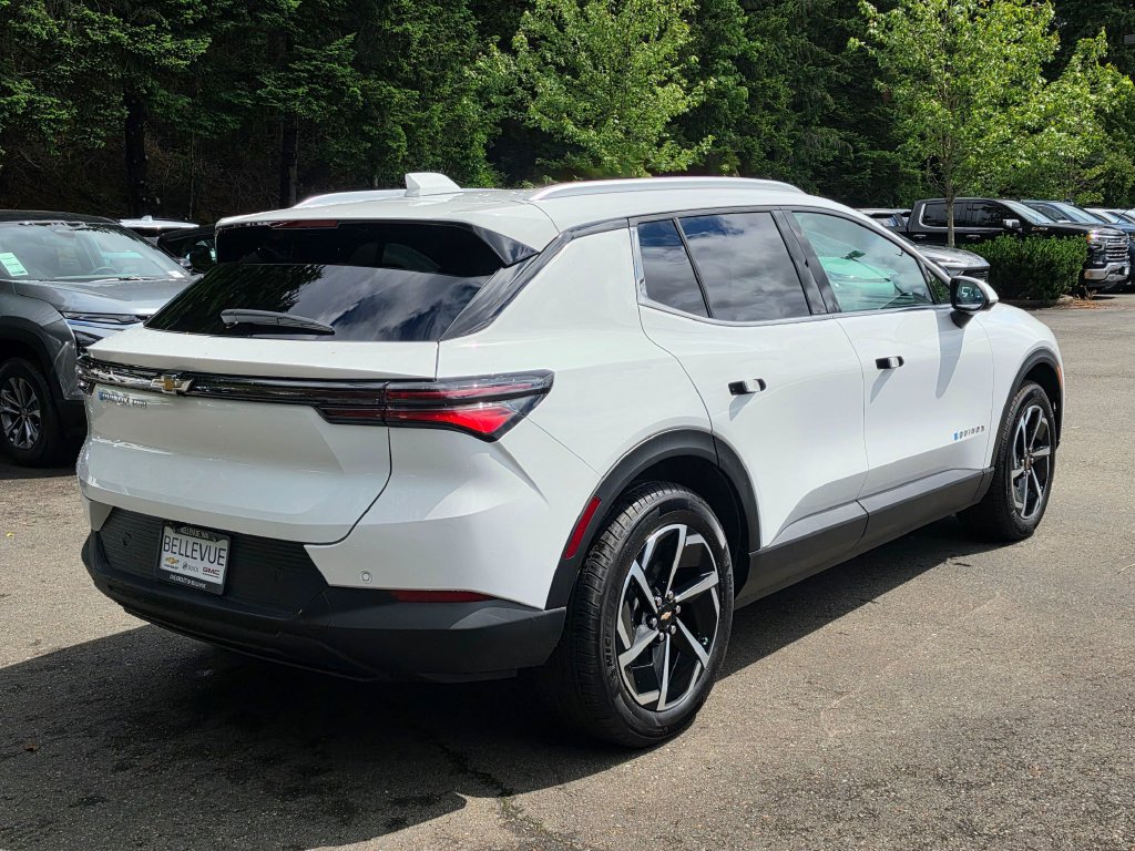 New 2026 Chevrolet Equinox EV LT AWD/4WD image 5