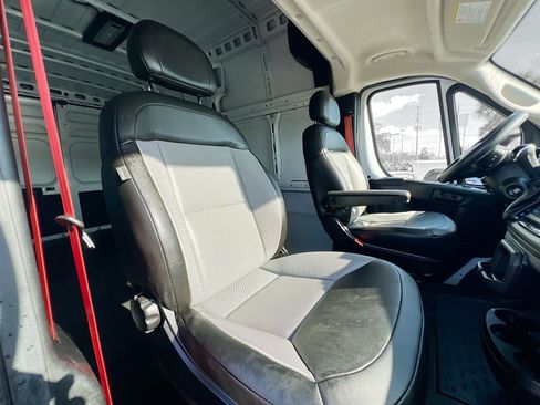 Used 2023 RAM ProMaster 3500 w/ Lane Management Group FWD image 31