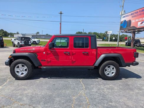 Used 2020 Jeep Gladiator Sport w/ Quick Order Package 24S AWD/4WD image 4