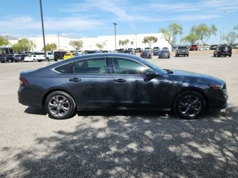 Used 2023 Honda Accord EX image 4